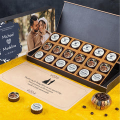 Sweeten your day with personalized favors by ChocoCraft chocolates.