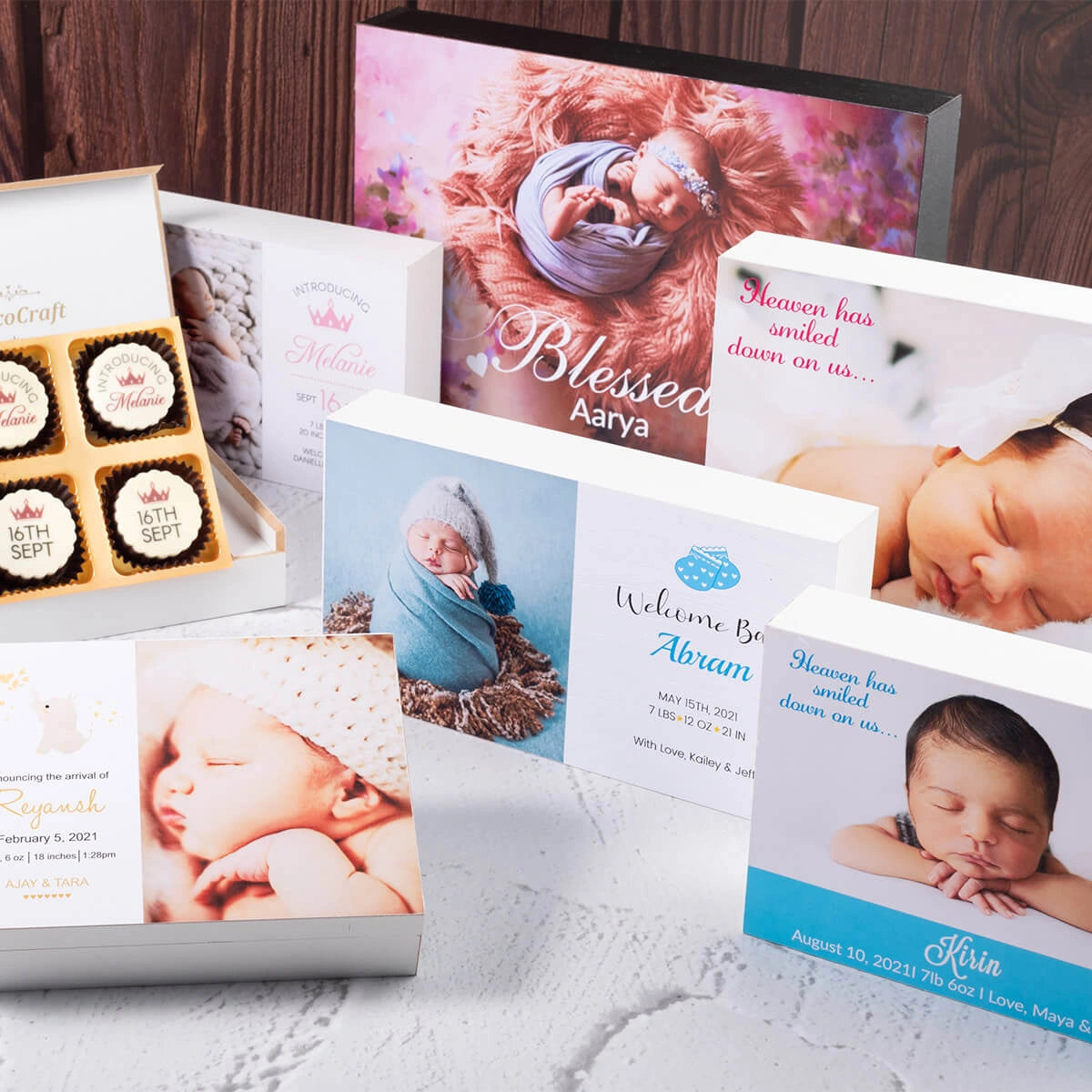 Birth announcement box with custom printed message