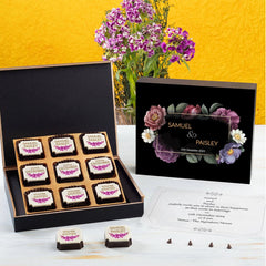 Gift-style wedding invitation made with personalized chocolates