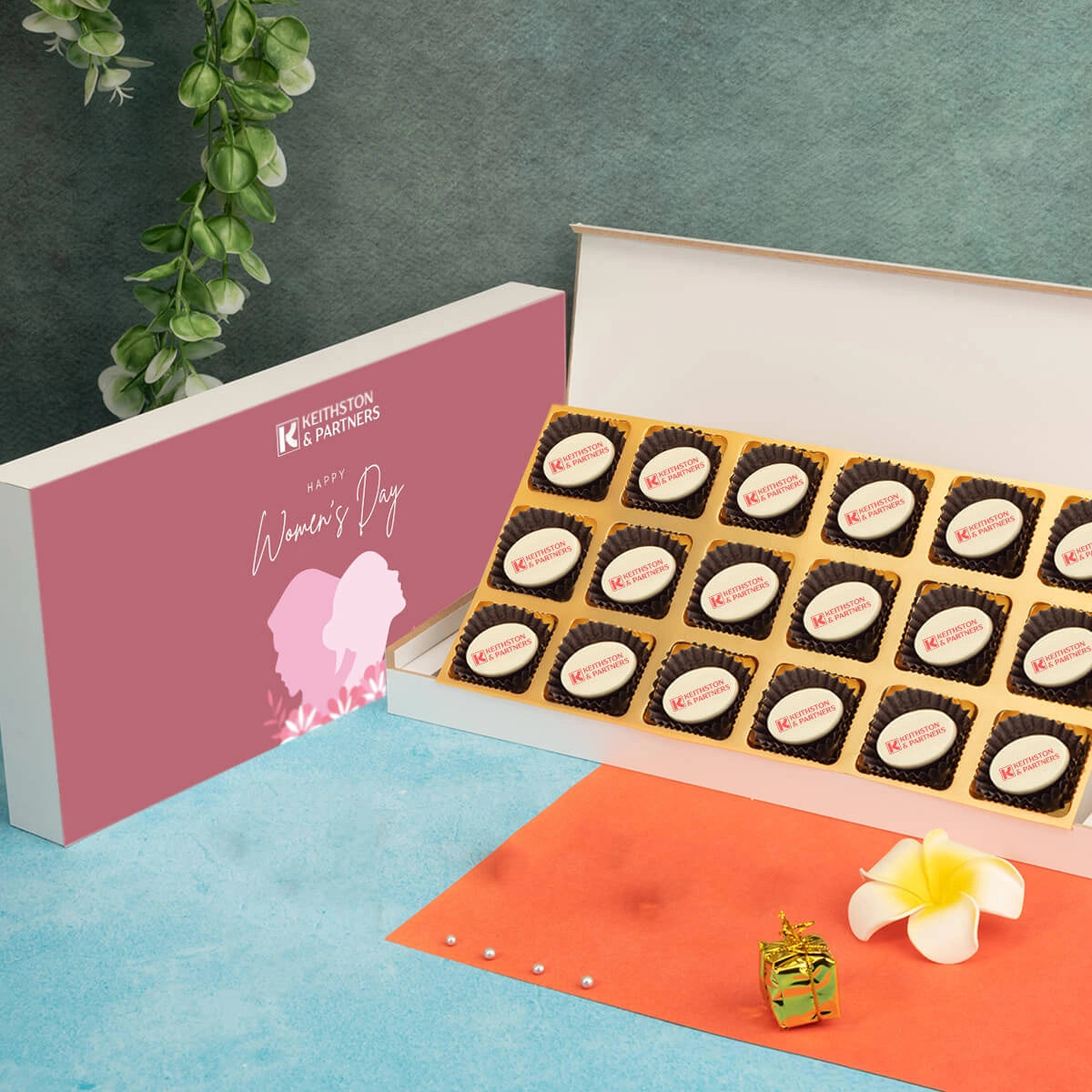 Interior presentation of chocolates inside Women’s Day gift box